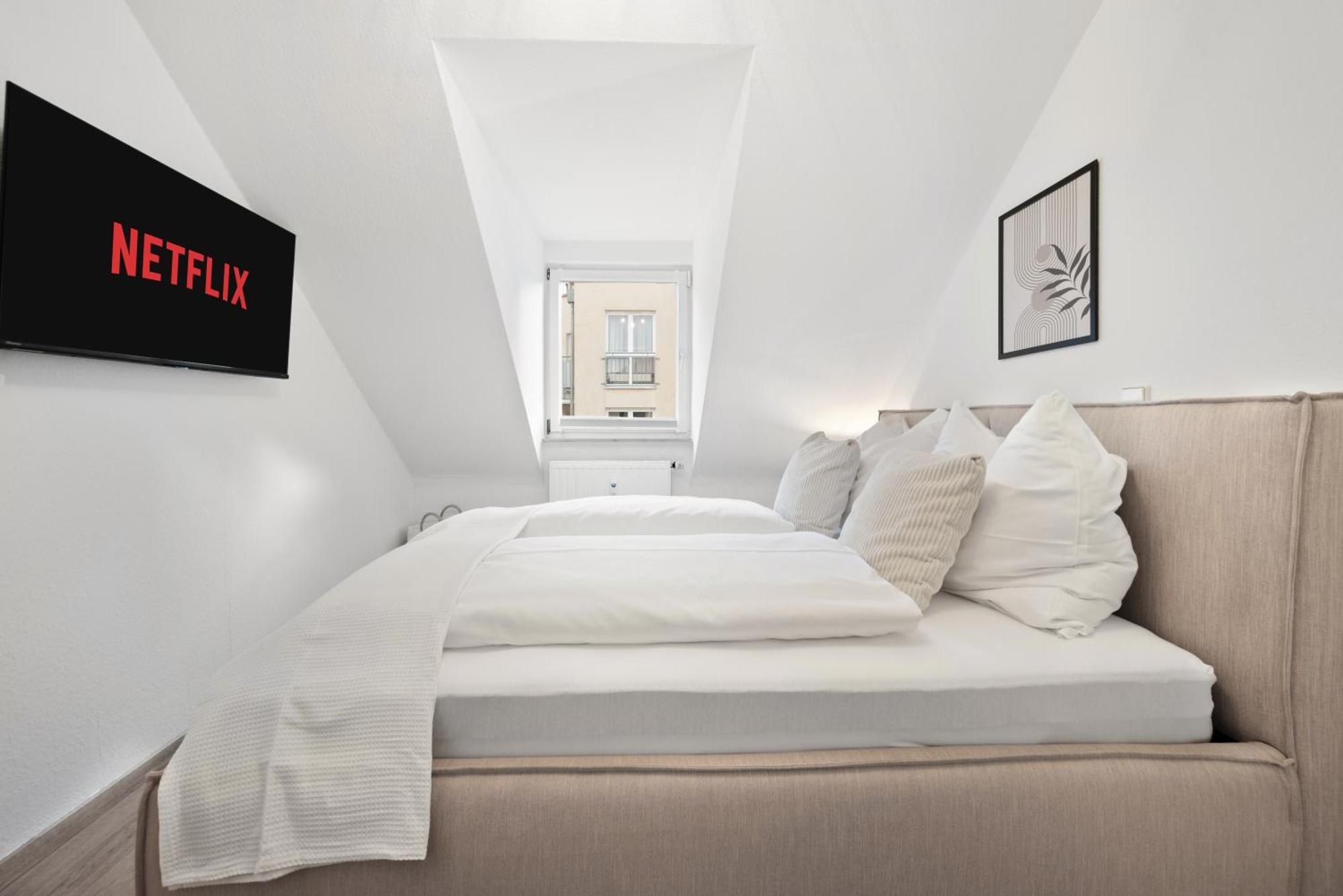 Malu Rooms - Im Stadtzentrum, Smarttv, Netflix, 24H Checkin Ludwigsburg Buitenkant foto