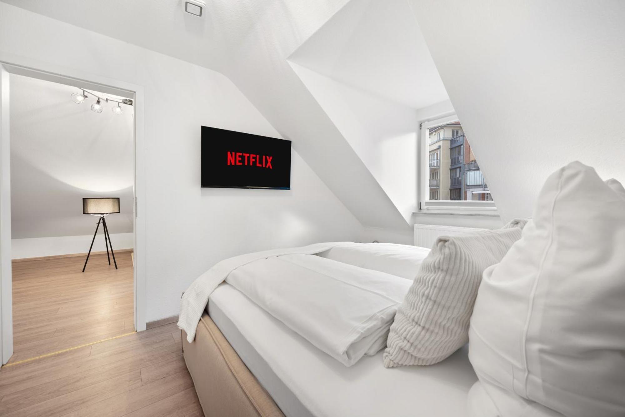 Malu Rooms - Im Stadtzentrum, Smarttv, Netflix, 24H Checkin Ludwigsburg Buitenkant foto