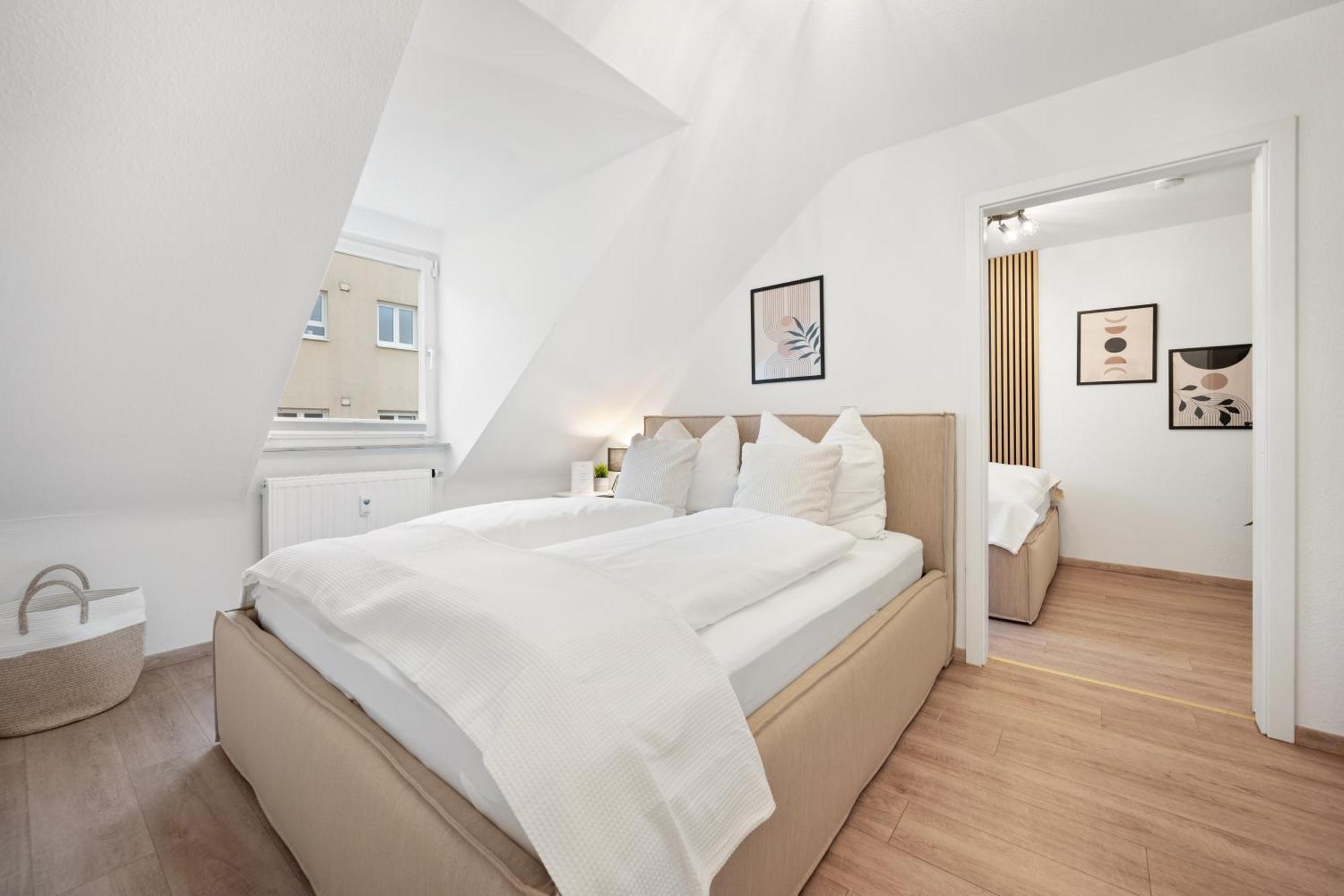 Malu Rooms - Im Stadtzentrum, Smarttv, Netflix, 24H Checkin Ludwigsburg Buitenkant foto