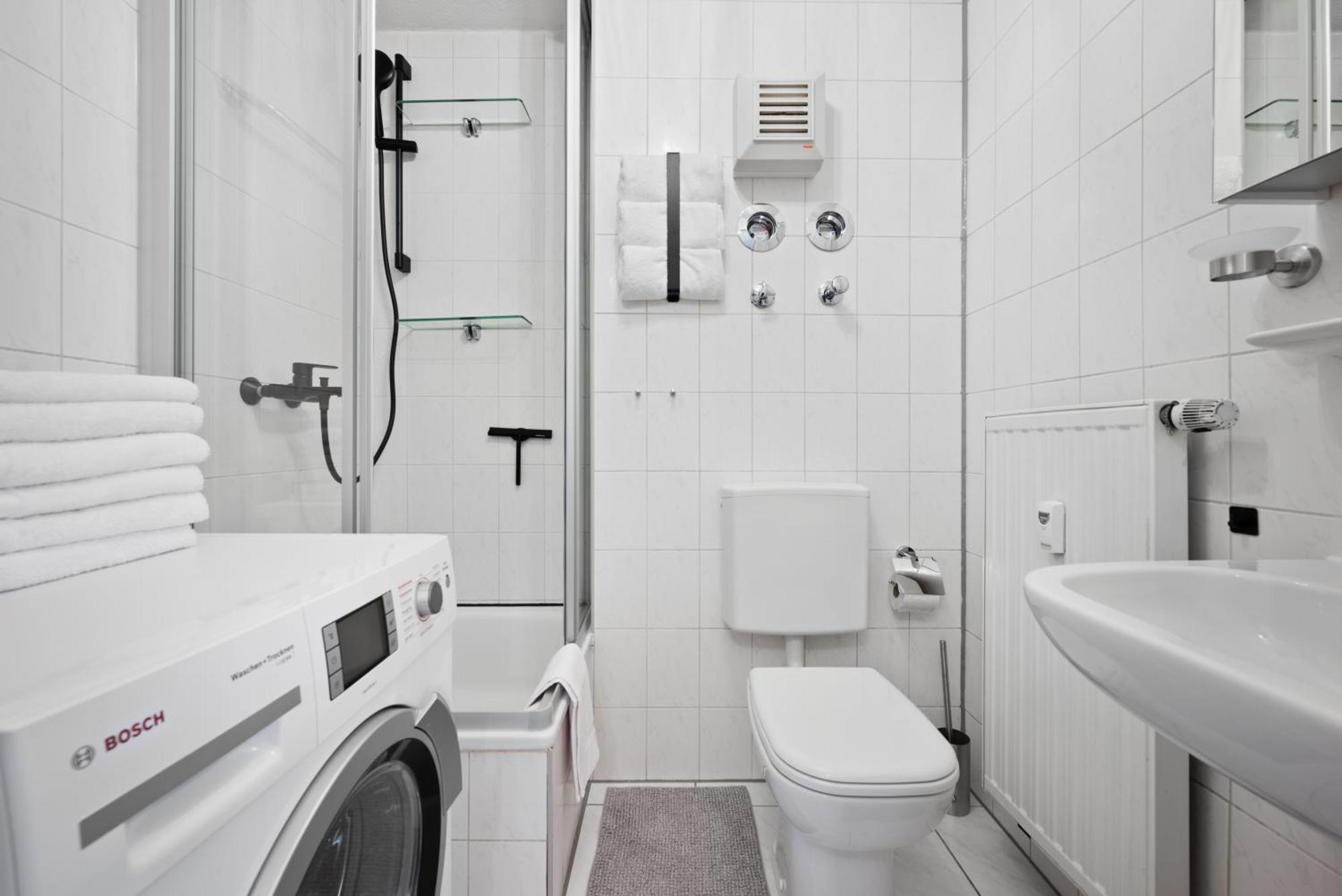 Malu Rooms - Im Stadtzentrum, Smarttv, Netflix, 24H Checkin Ludwigsburg Buitenkant foto