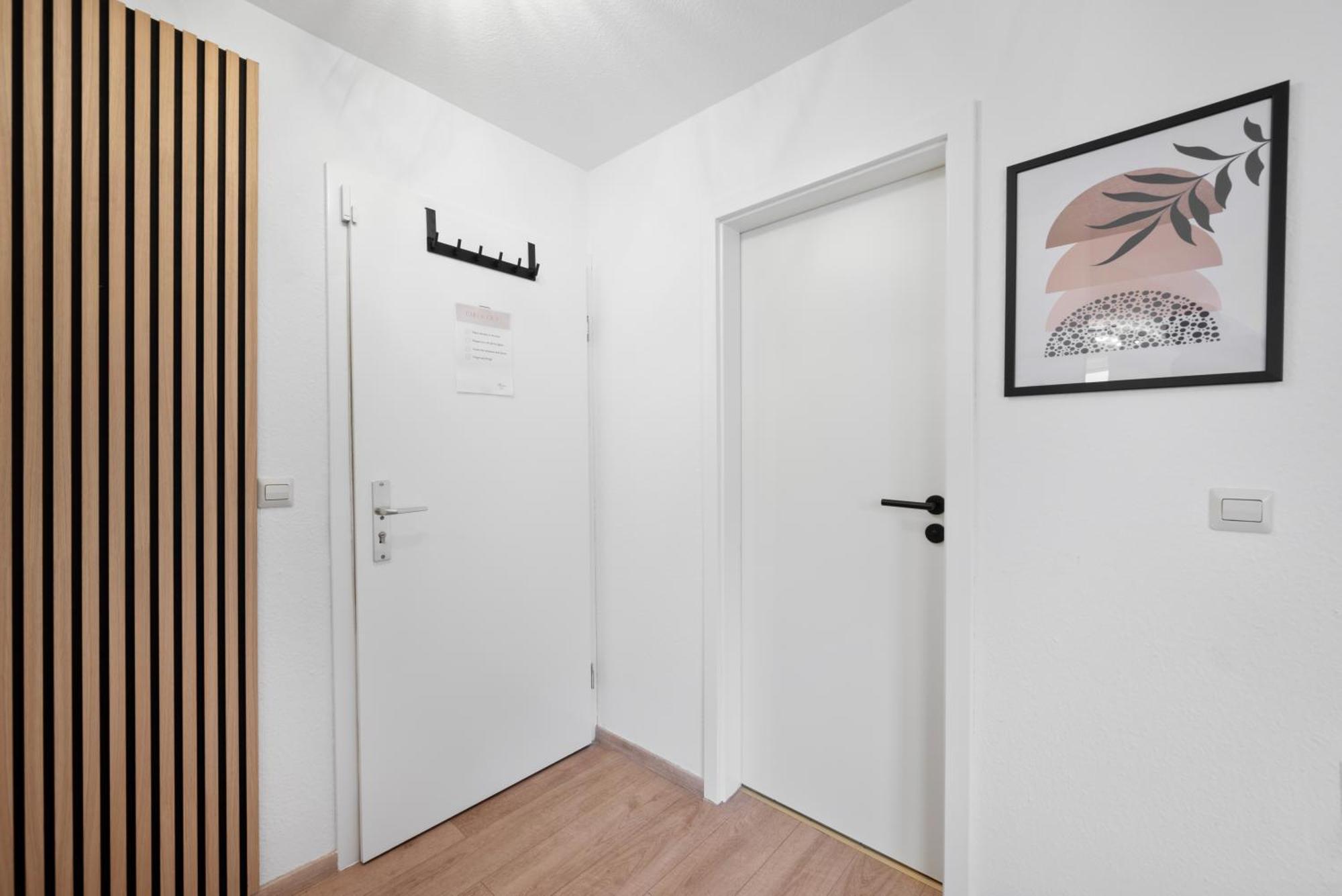 Malu Rooms - Im Stadtzentrum, Smarttv, Netflix, 24H Checkin Ludwigsburg Buitenkant foto